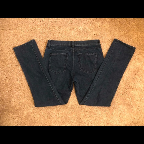 AnnTaylor Straight Leg jeans, dark rinse wash 27T. - Picture 4 of 5